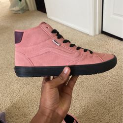 Vans “UA The Lizzie” Rosette 
