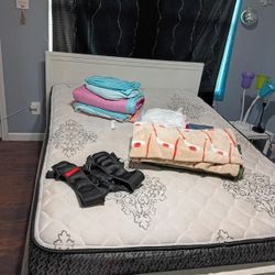 Full Size Complete Bed Or Separate 