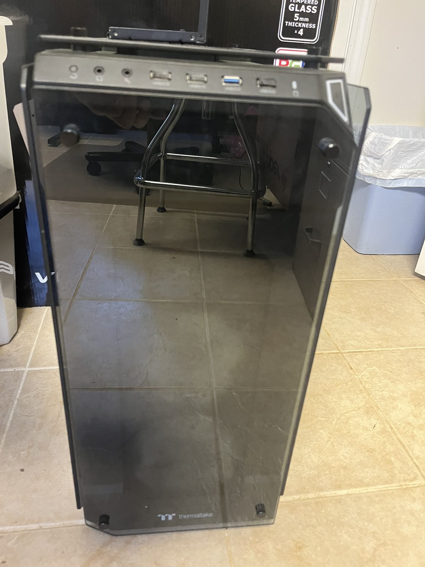 Thermaltake View 71 PC case - 6x140mm RGB Fans