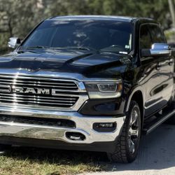 2020 Ram Laramie 