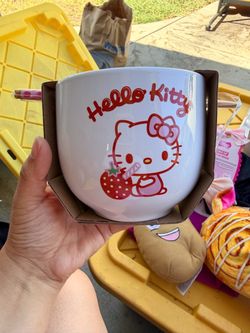 Hello Kitty Noodle Bowl & Chopsticks Set