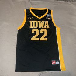 Caitlin Clark Jersey Iowa Hawkeyes Final Four Adult size Large New !!