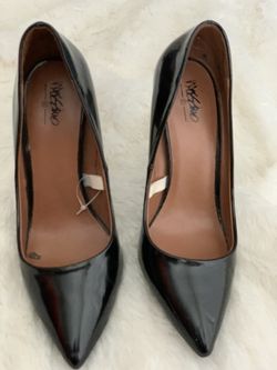 Black Heels size 7 1/2