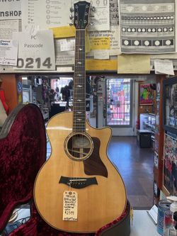 Taylor 814ce DLX Acoustic/Electric Guitar w/ OHSC