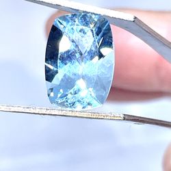 5.7ct Aquamarine Gemstone 