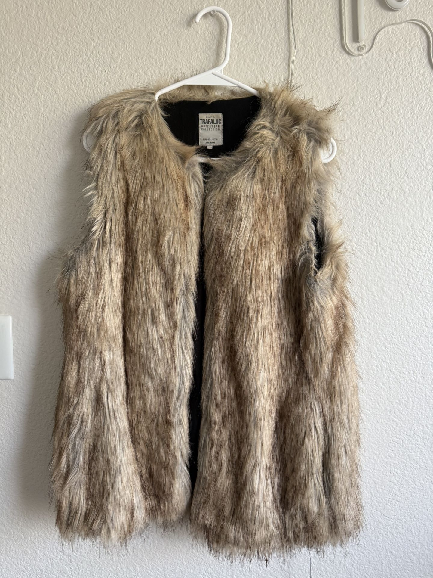 Zara Trafaluc Faux Fur Vest Size L