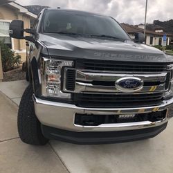 Ford F-250 XLT Factory OEM Passenger Headlight Assembly