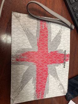 Michael kor wristlet 🌸📱👜👛