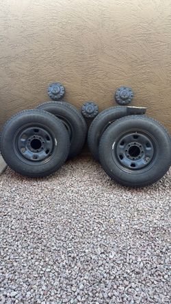 Brand new LT245/70 R17 tires rims and Caps,nuts