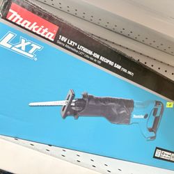 Makita New Saw Zall 18v 