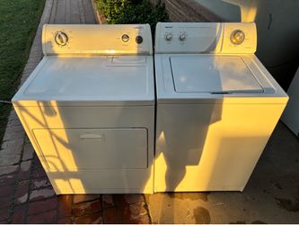 Washer dryer set