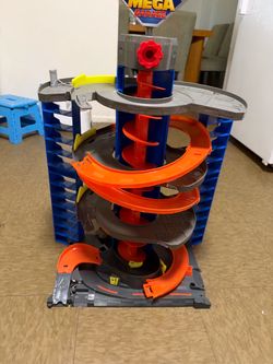 Hot Wheels Mega Garage Playset