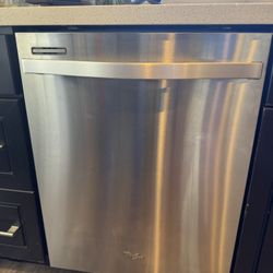 Whirlpool Dishwasher 