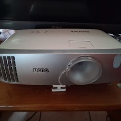 Benq DLP 1080p Projector