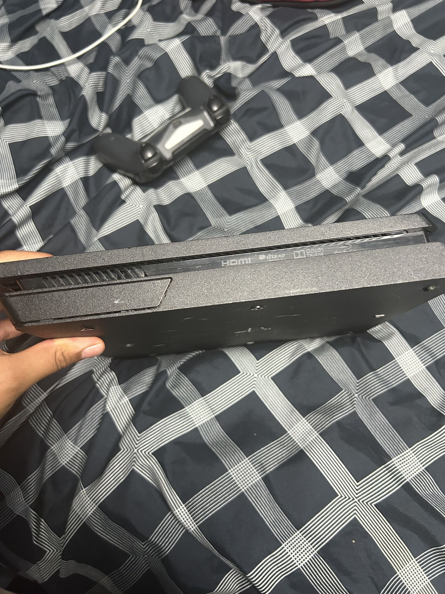 ps4 with controller no wires