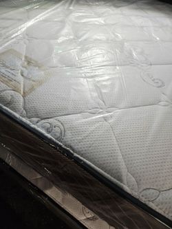 ORTHOPEDIC  !!! QUEEN SET $199 __ MATTRESS AND BOX SPRING 