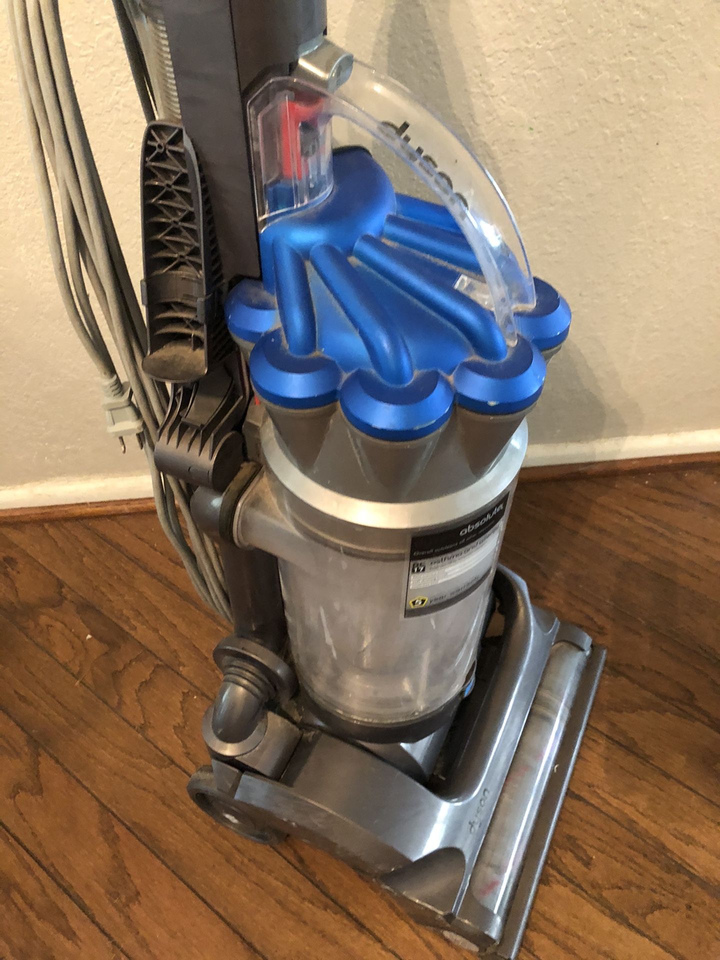 Dyson Bagless Vacuum Cleaner