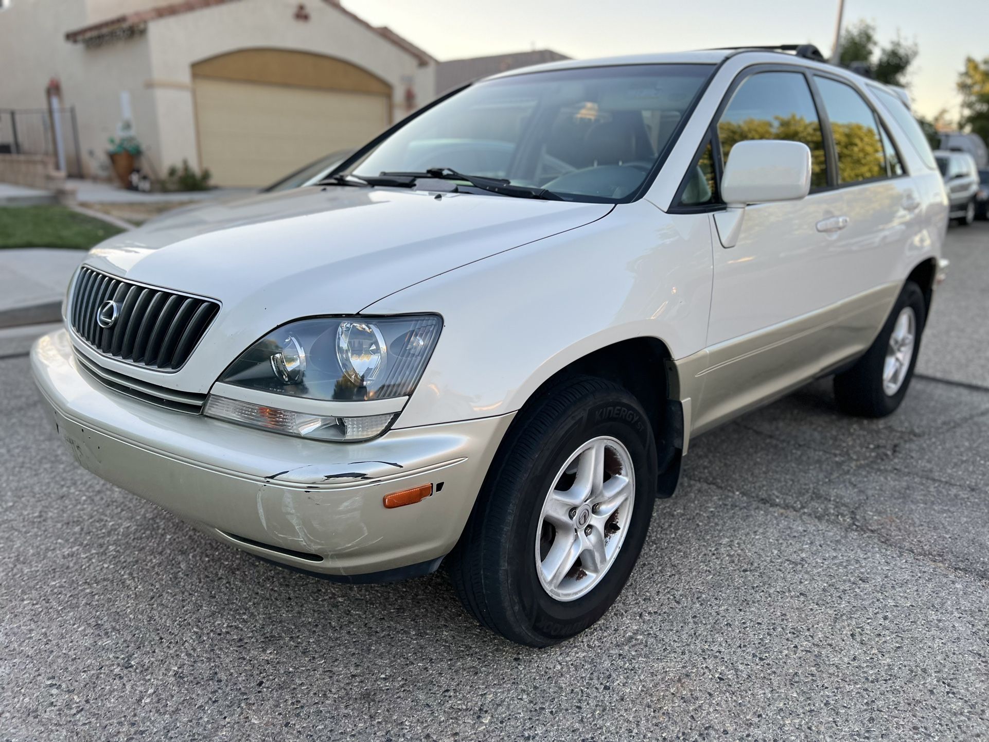2000 Lexus Rx 300 for Sale in Lancaster, CA - OfferUp