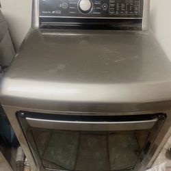 LG. WASHER & DRYER 