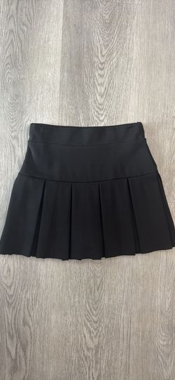 Black Skirt 