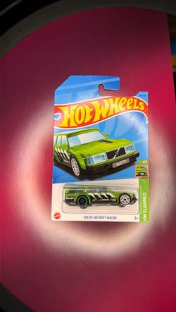 Hot Wheels Volvo 240 Drift Wagon HW Slammed