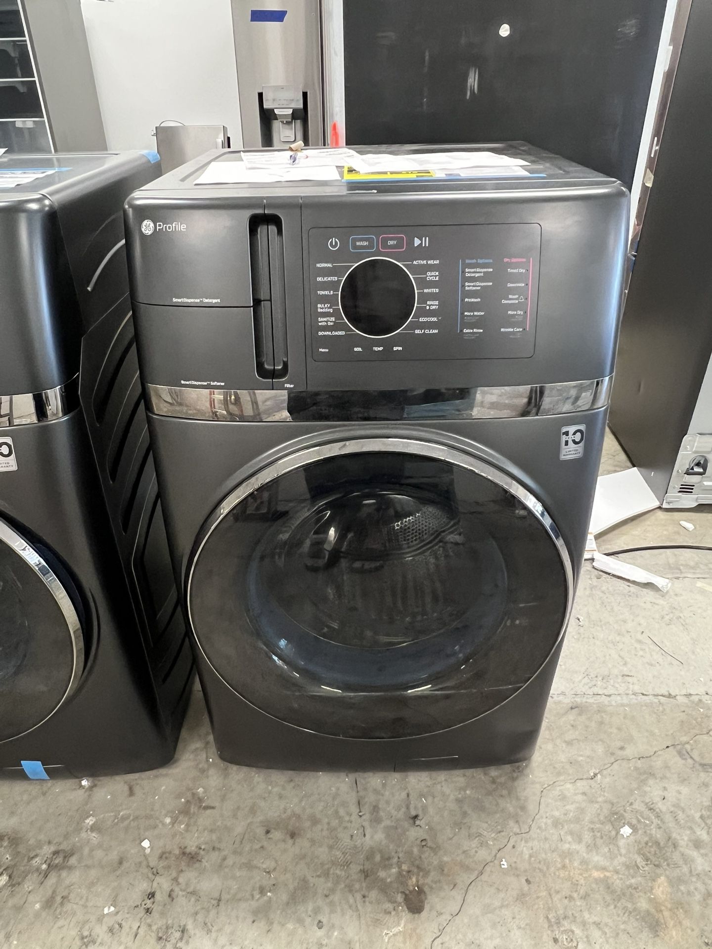 GE 28inch W 2-in-1 Washer and Dryer