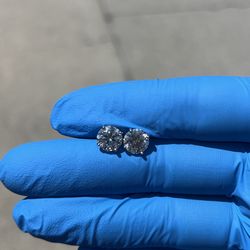 Moissanite Diamond Stud Earrings