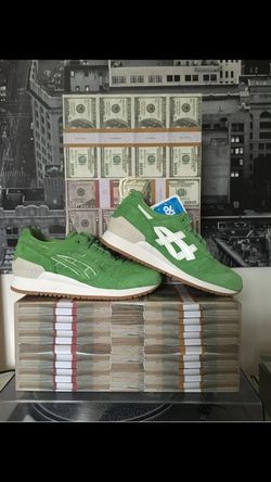 Asics +Concepts Coca 9.5