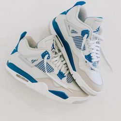 Air Jordan 4 “Military Blue” Sizes 9,10.5 & 12