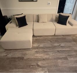 Boneless Sectional