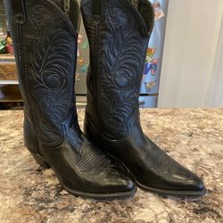 Acme Black Women’s Sz 6 Cowboy Boots