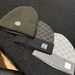 Louis Vuitton Beanie / Moncler Beanie 