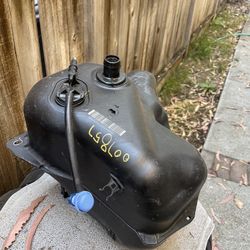Mercedes Benz Sprinter DEF Tank For Parts $50