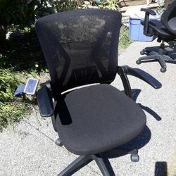 Office Desk Chair Mesh Adjustable Retractable Arms