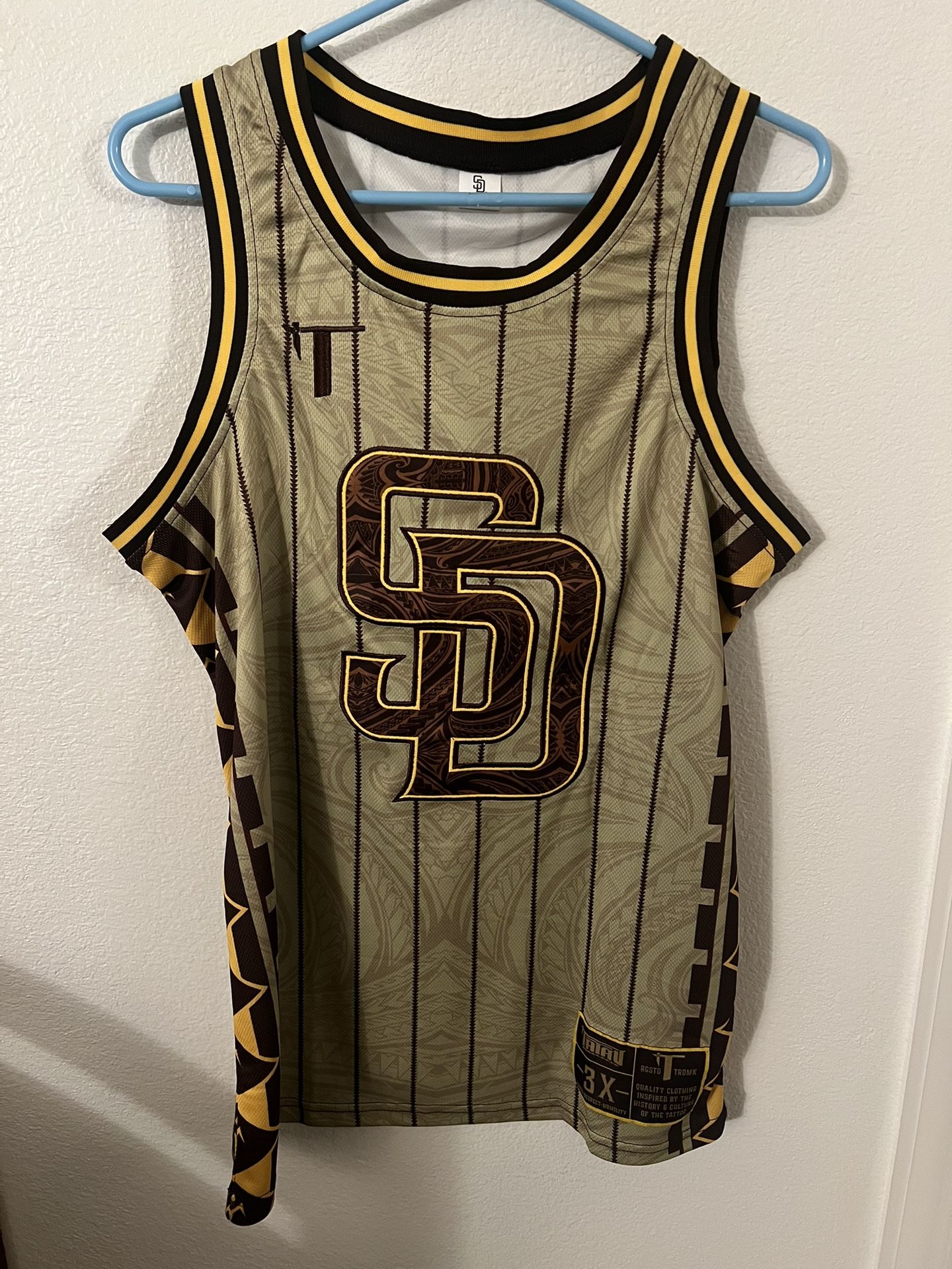 Padres Pacific Islander Night Jersey Size Medium