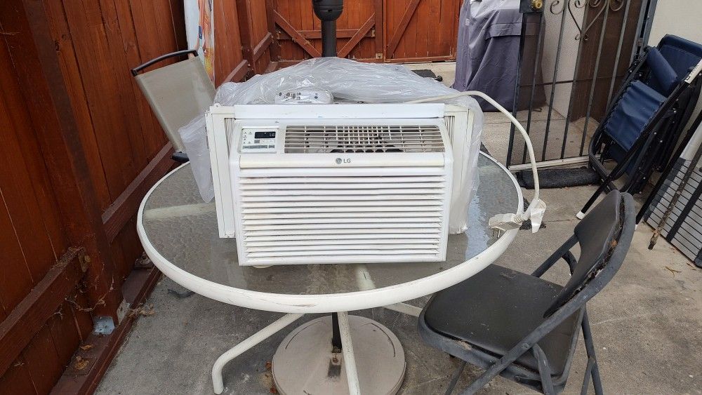 LG Window Air Conditioner