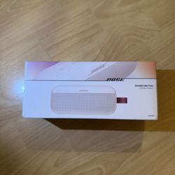 Bose SoundLink Flex Bluetooth Speaker (2nd Gen) - Portable Outdoor Speaker with Hi-Fi Audio, Waterproof and Dustproof, USB-C, Up to 12 Hours Battery L