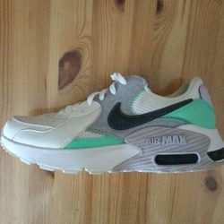 Nike Shoes 👟 Size 7 