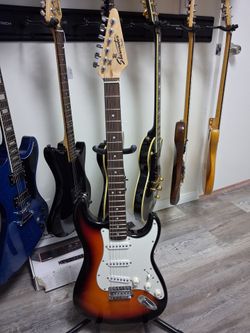 2001 Fender Starcaster