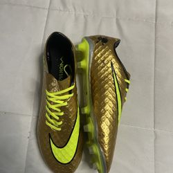 Nike Hyper Venom World Cup Neymar Edition.