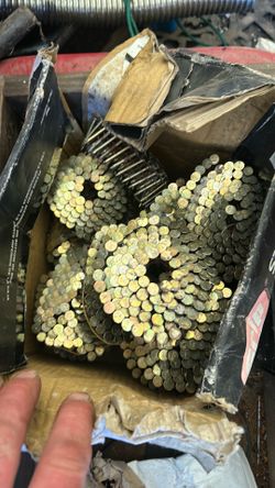 1 1/4 coil nails 17 rolls