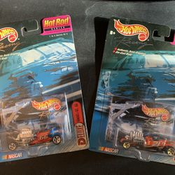 Hot wheels 2000 racing Deluxe NASCAR T roadster