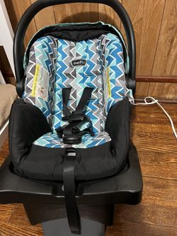 Evenflo Baby Car seat
