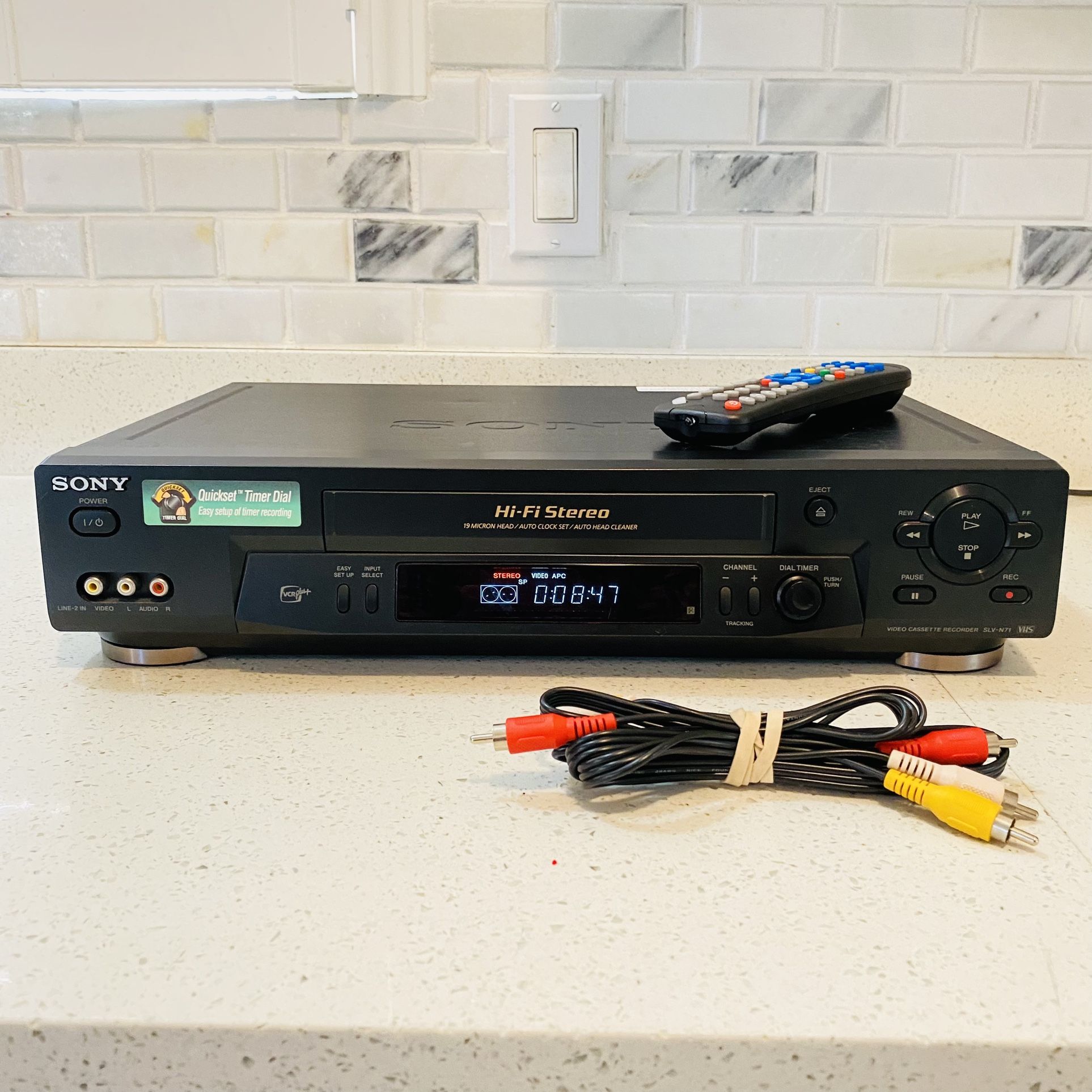 Sony SLV-N71 Video Cassette Recorder VHS Player VCR Plus HiFi Stereo with Remote Control