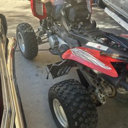 2-Quads / 2008 Articats 250cc 