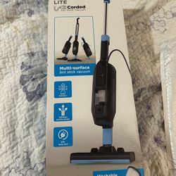 Black And Decker Powerseries Lite Vacuum New in Box