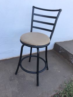 24” chair