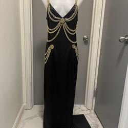 Bella Barnett style Dress With Gold Chains 