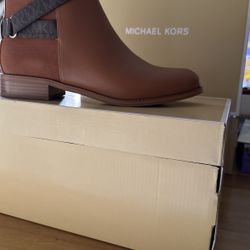 Michael Kors Boot 