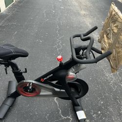 Peloton Exercise Bike With Computer Attached